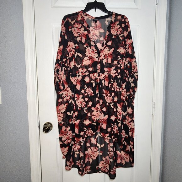 NWT - Torrid Lexie Chiffon Semi-Sheer Tunic - Size: 3 (22W/24W) PRICE IS FIRM - Picture 1 of 8